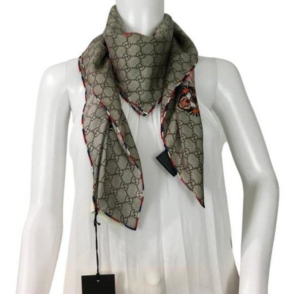 Gucci Women's Scarf Sylvie Web Motif Beige Printed Monogram GG 90x90cm DM - Picture 3 of 7